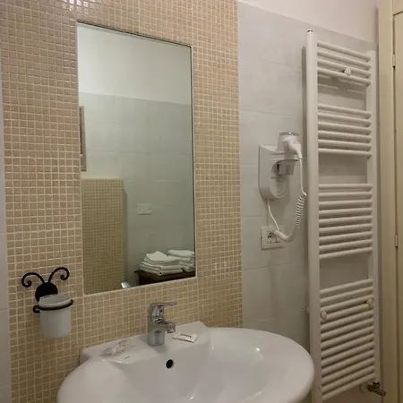 Le Stanze Di Anna Rita All'arco Polinori